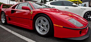 Ferrari F40 Side-Angled